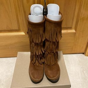 MINNETONKA boots